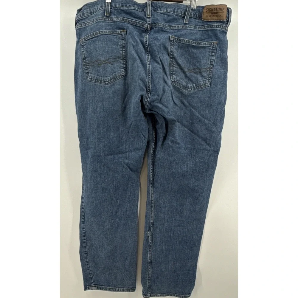 Men's Levis Strauss Signature Blue Jeans Loose Straight Fit  Actual‎ Sz 44x32
